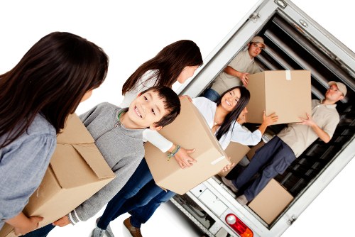 Cost-effective moving solutions by Storage Elephant And Castle professionals