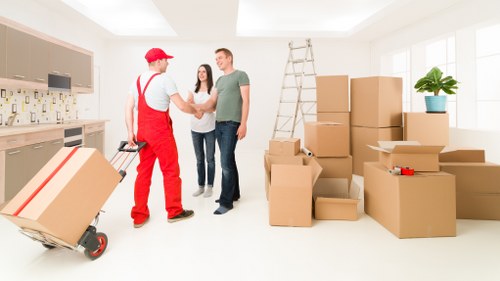 Customer service at a storage Elephant And Castle facility